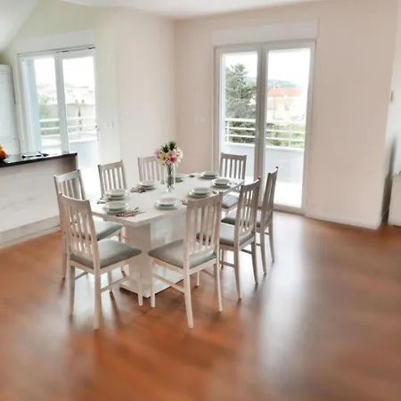 Penthouse Ivo & Ana Apartman *