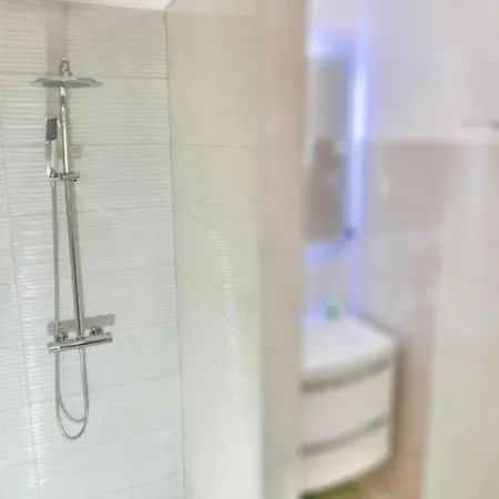 Penthouse Ivo & Ana Apartman Pirovac