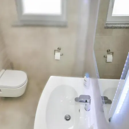Penthouse Ivo & Ana Apartman Pirovac